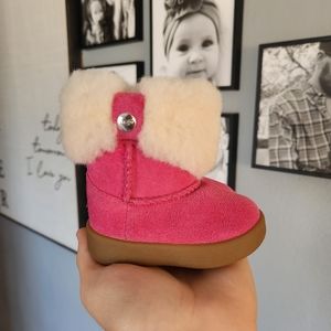 Baby uggs size 0/1